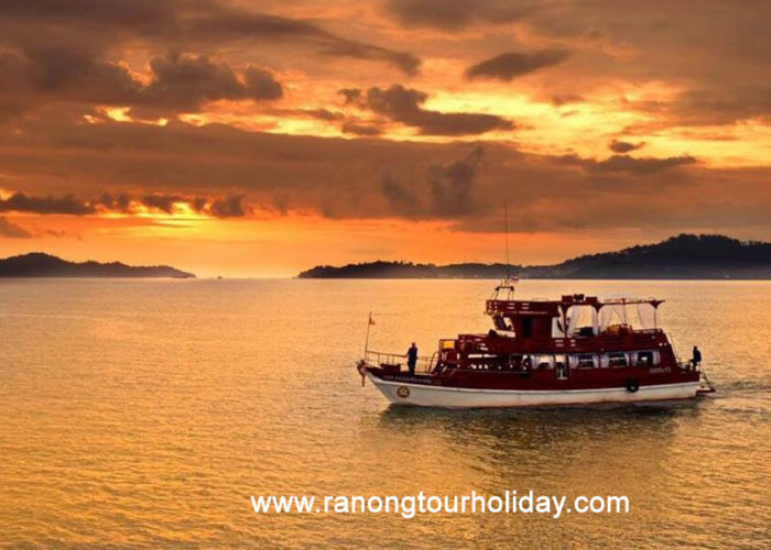 ทัวร์ระนอง ล่องเรือคลาสิกอ่าวระนอง 1 วัน